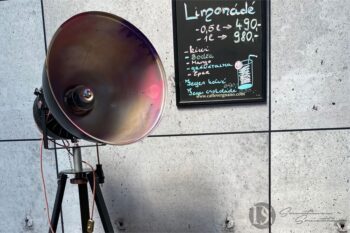 Dealyrain, the upcycled industrial lamp
