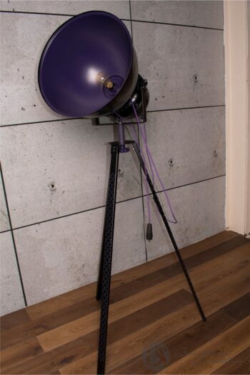 Lisas, the upcycled industrial lamp 2