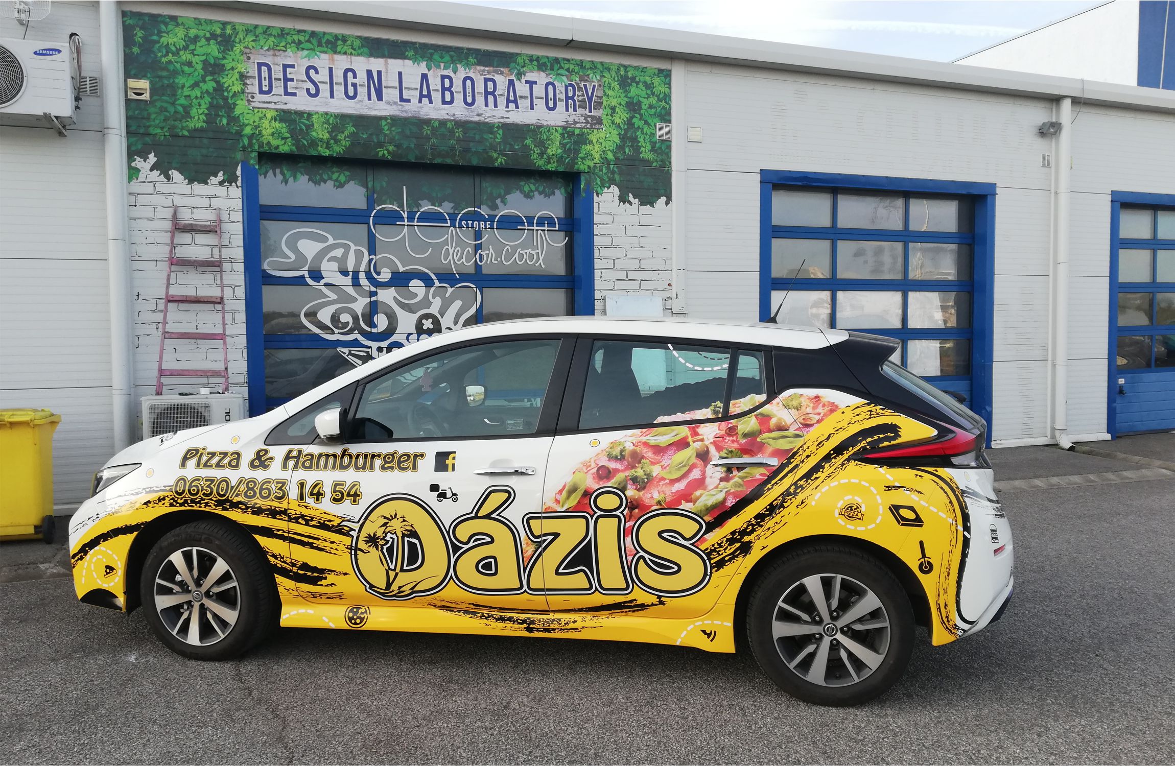 Pizza kiszállító autó dizájnfóliával